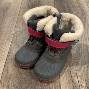 Girls snow boots